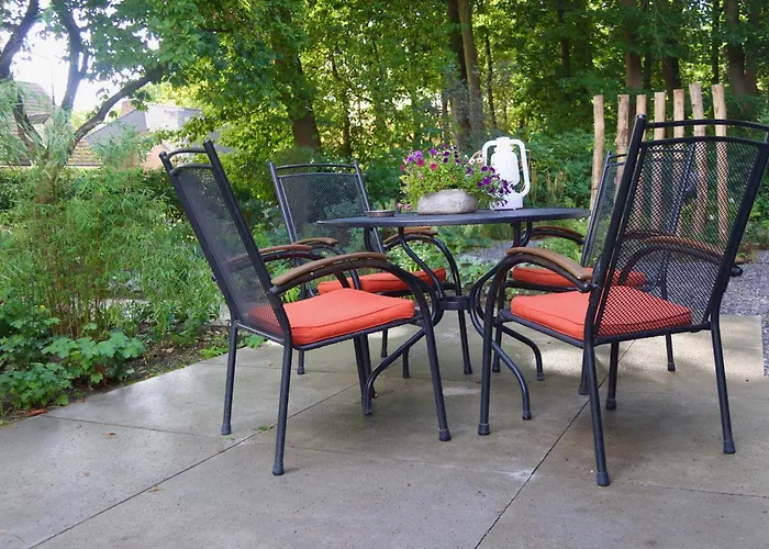 Avellano Bed & Breakfast *